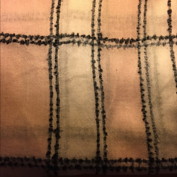 Square scarf - Picture 2 of 2